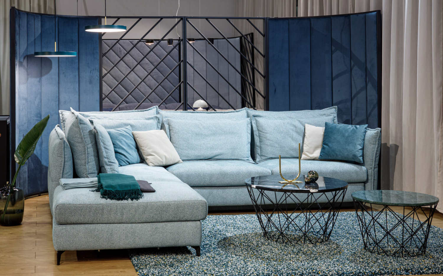 Narożnik Carmen Befame z rozkładanymi bokami