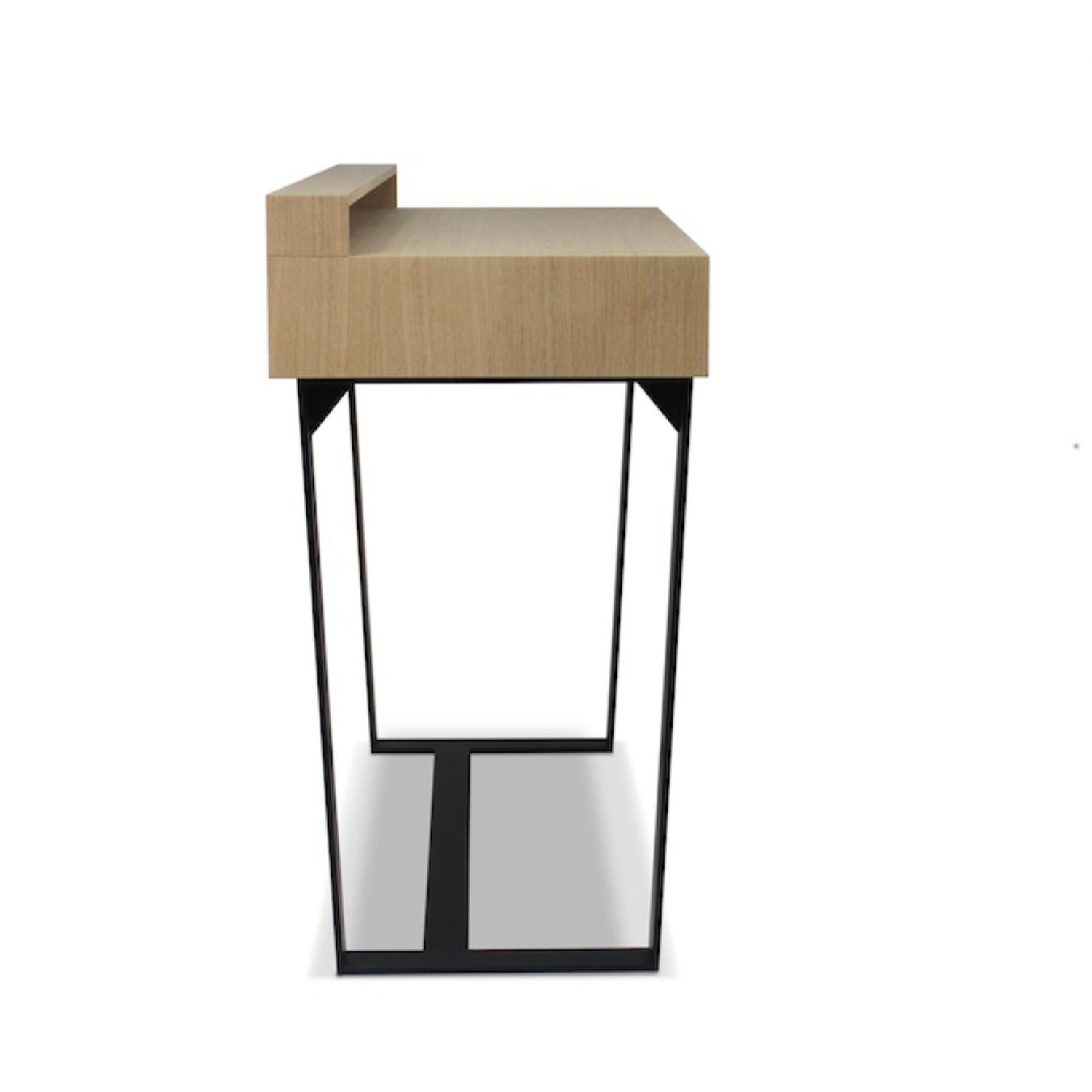 Stylish Alto Camfero desk